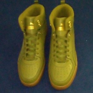 Puma mens shoes sz 11